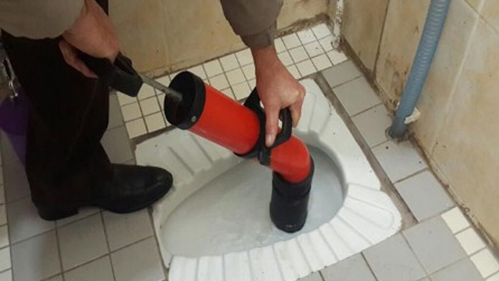 Tuvalet Tıkanıklığı Açma
